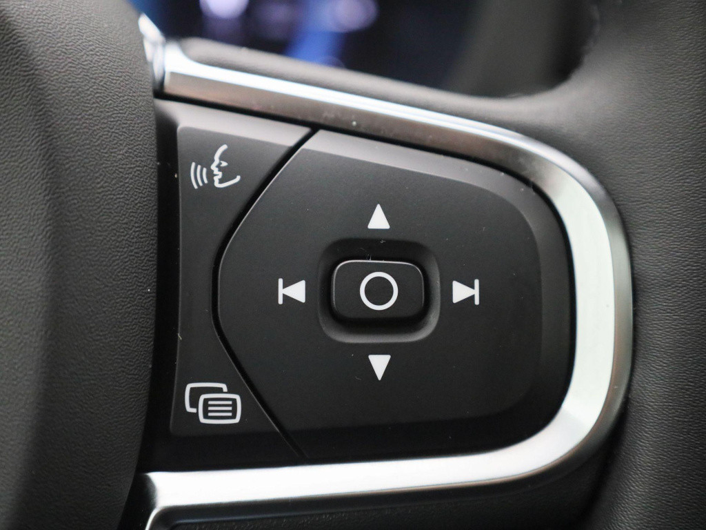 Volvo XC60 2.0 t6 plug-in hybrid awd core bright | long range | navigatie |