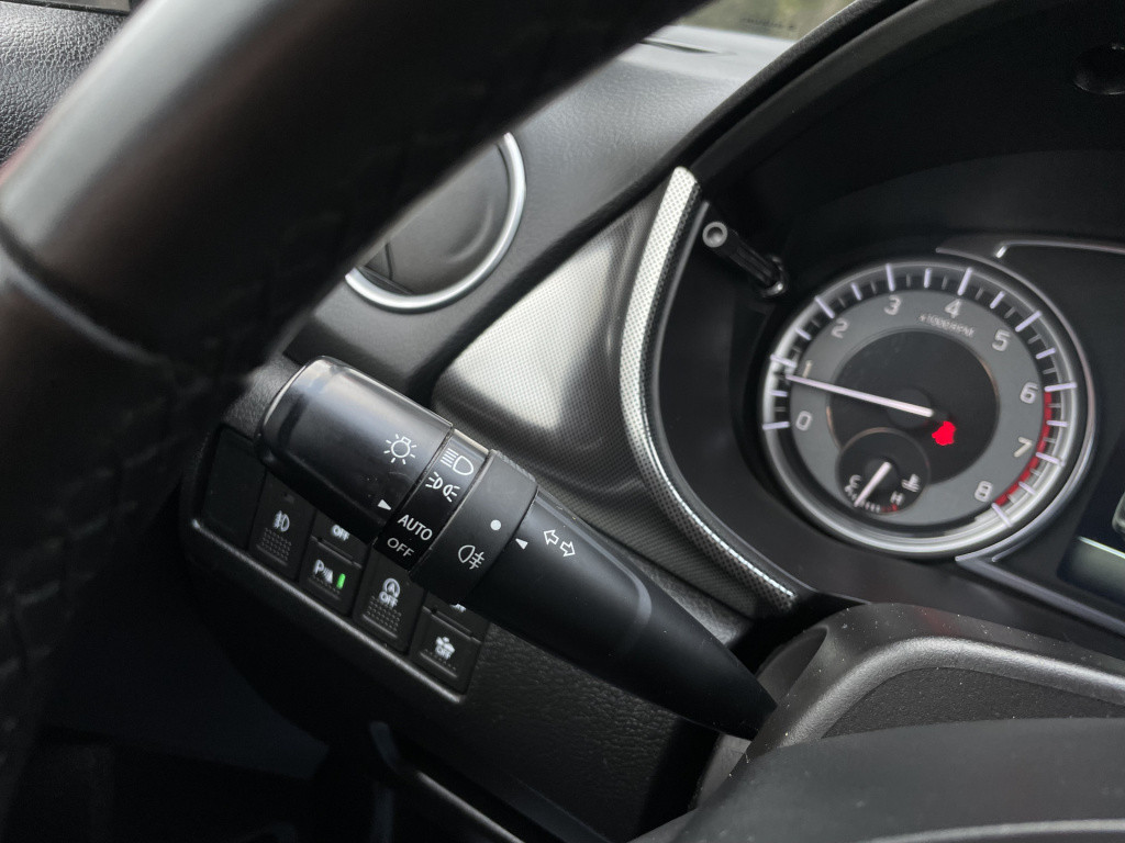 Suzuki Vitara 1.4 boosterjet style smart hybrid