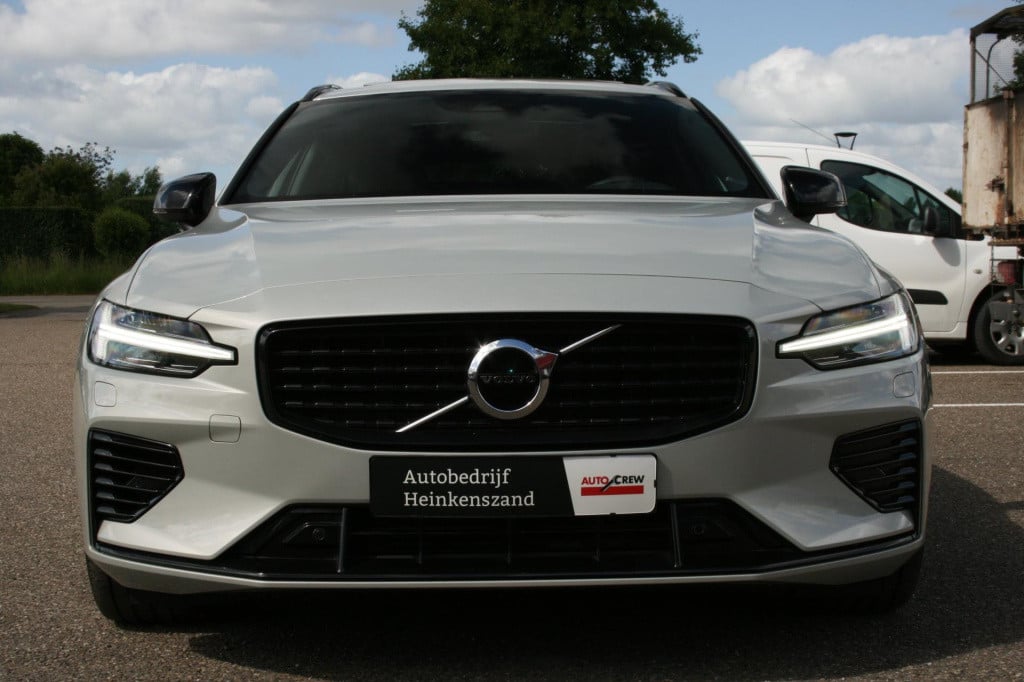 Volvo V60 2.0 t6 recharge awd r-design