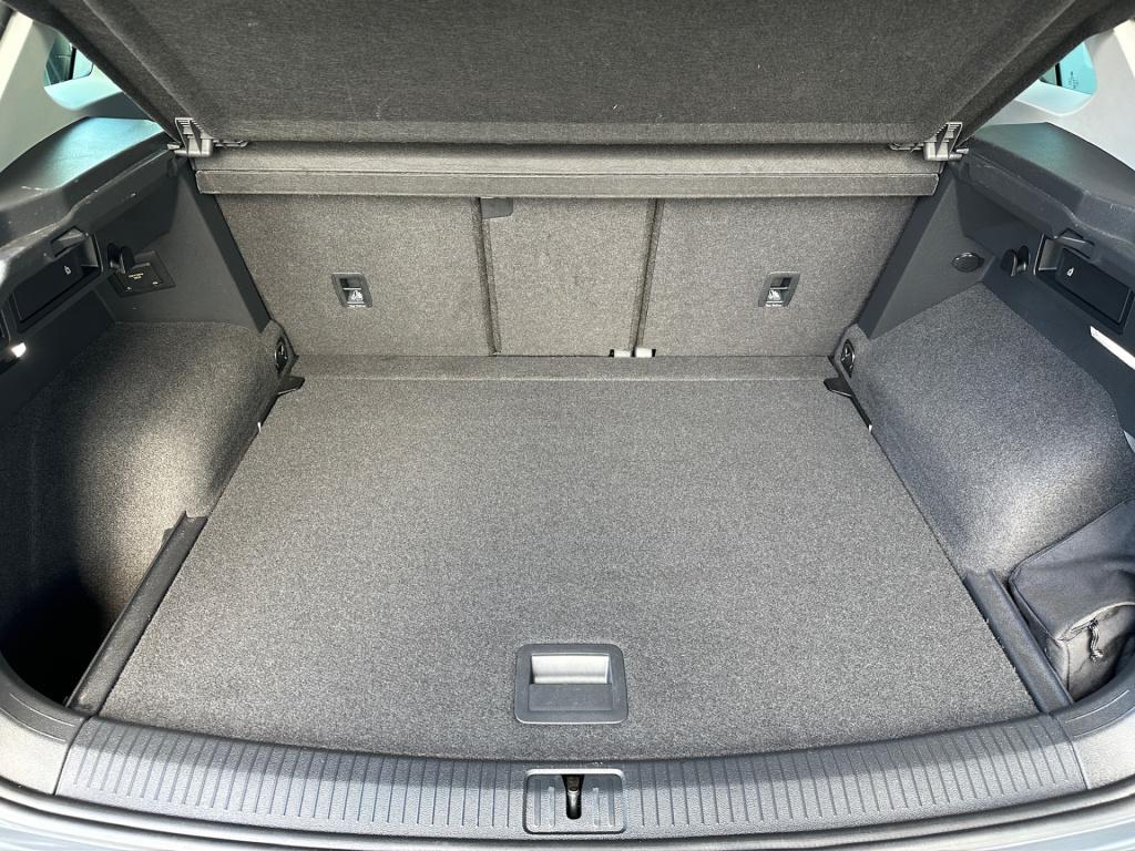 Volkswagen Tiguan 1.5 tsi 150pk dsg life | trekhaak | standkachel | ergo st