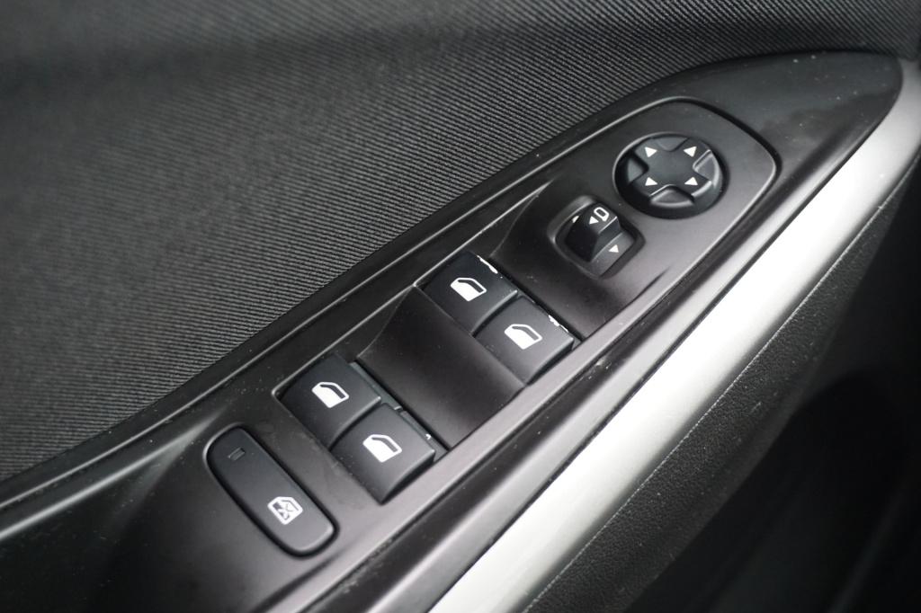 Opel Grandland X 1.2 turbo innovation climate / navi / cruise / elektr. ram