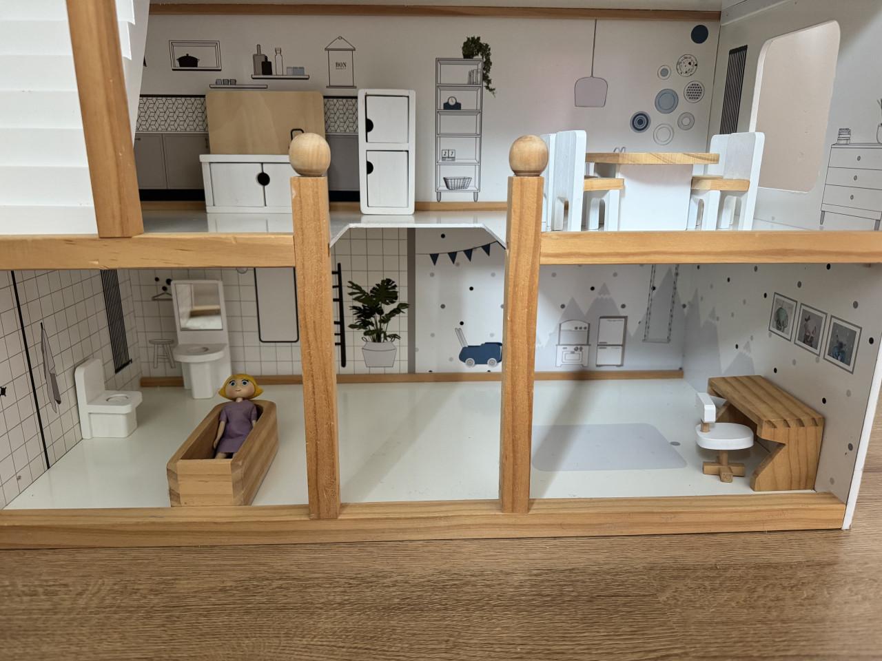 Houten poppenhuis petit Amélie