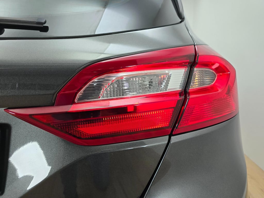 Ford Fiesta st-line occasion met 145pk (!) en carplay | tweedehands ford fi