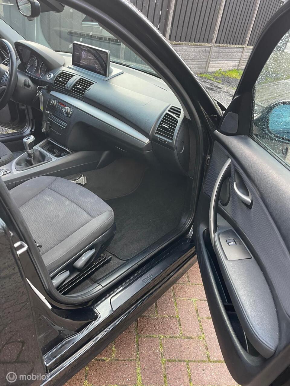 BMW 1 Serie 116i business line grote beurt gedaan !