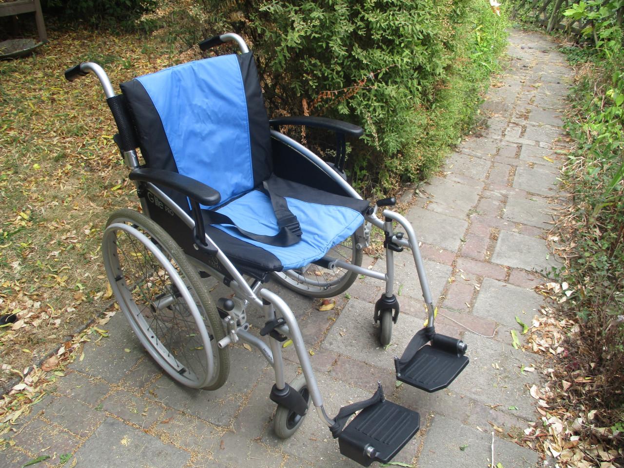 Te koop lichtgewicht rolstoel Exel  G-lite pro