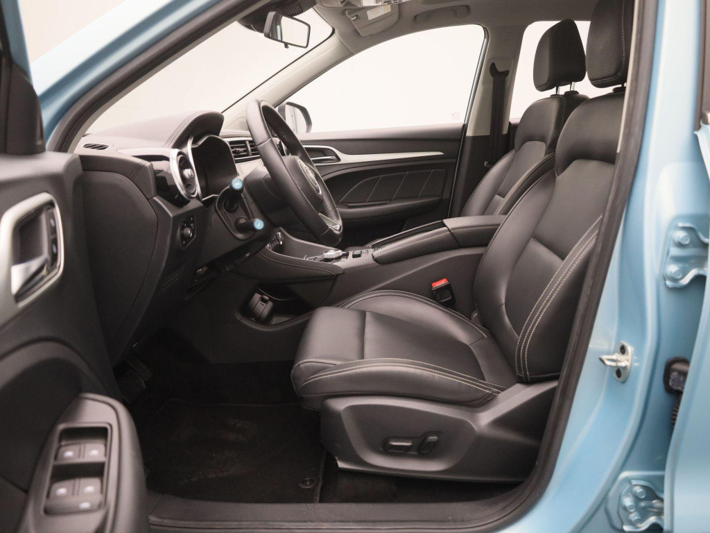 MG Zs-ev luxury 45 kwh | automaat | panoramadak | lederen bekleding | achte