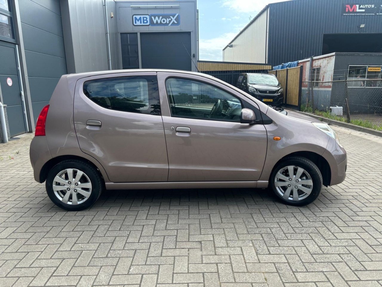 Suzuki Alto 1.0Exclusive 106.510km Vol Jaar Apk