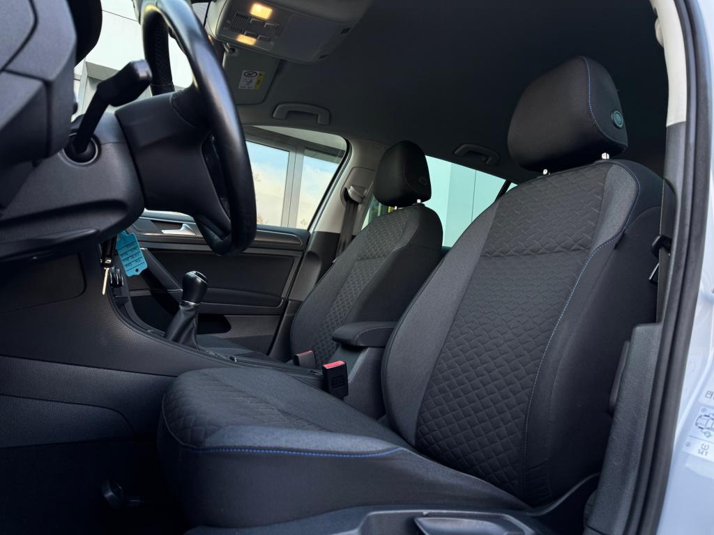 Volkswagen Golf 1.0 tsi join * virtual cockpit * navigatie * stoelverwarmin