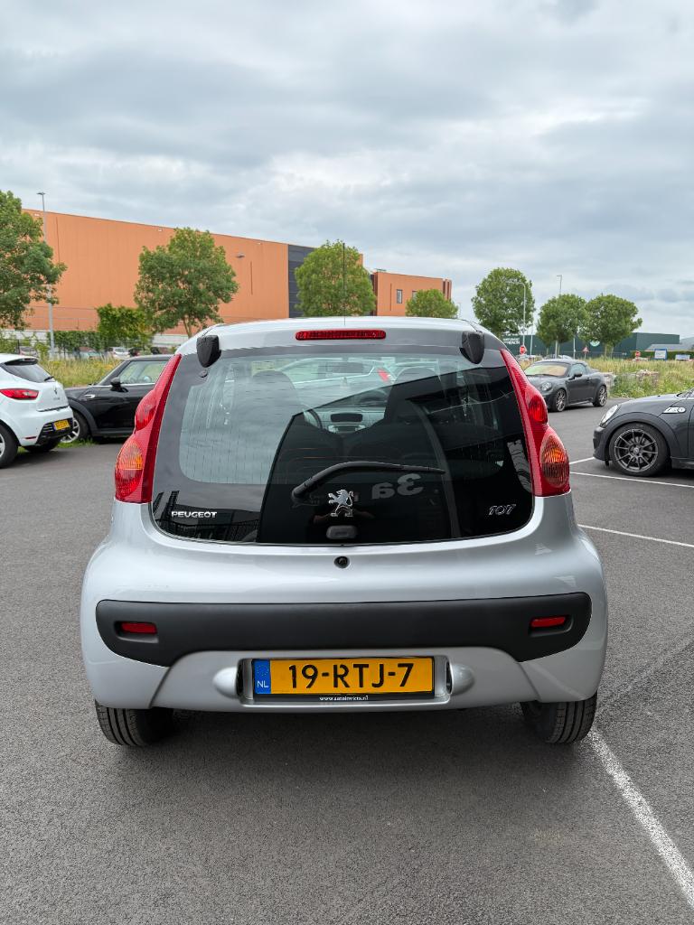 Peugeot 107 1.0-12v xs - 5drs - airco