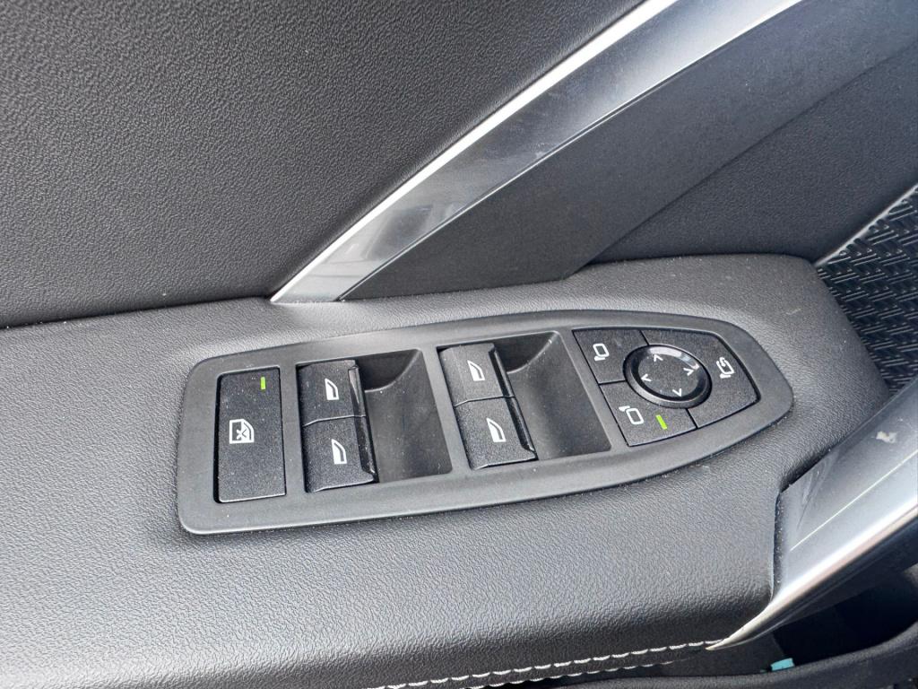 BMW Ix1 edrive20 67 kwh x-line