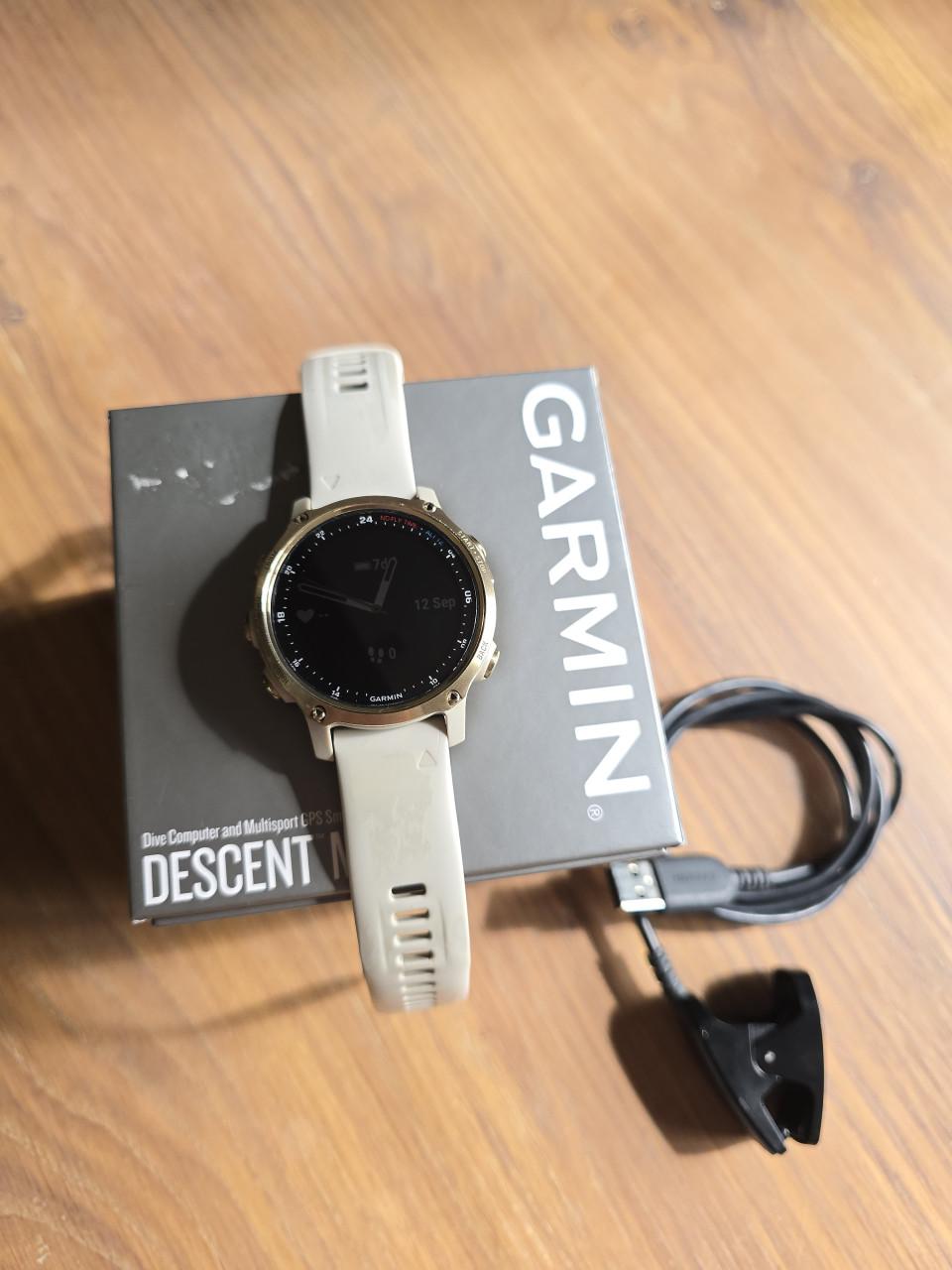 Garmin Descent MK2S smartwatch