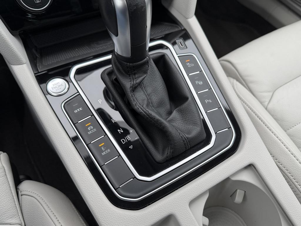 Volkswagen Passat variant 1.4 tsi phev gte 218pk | pano dak | head up | tre