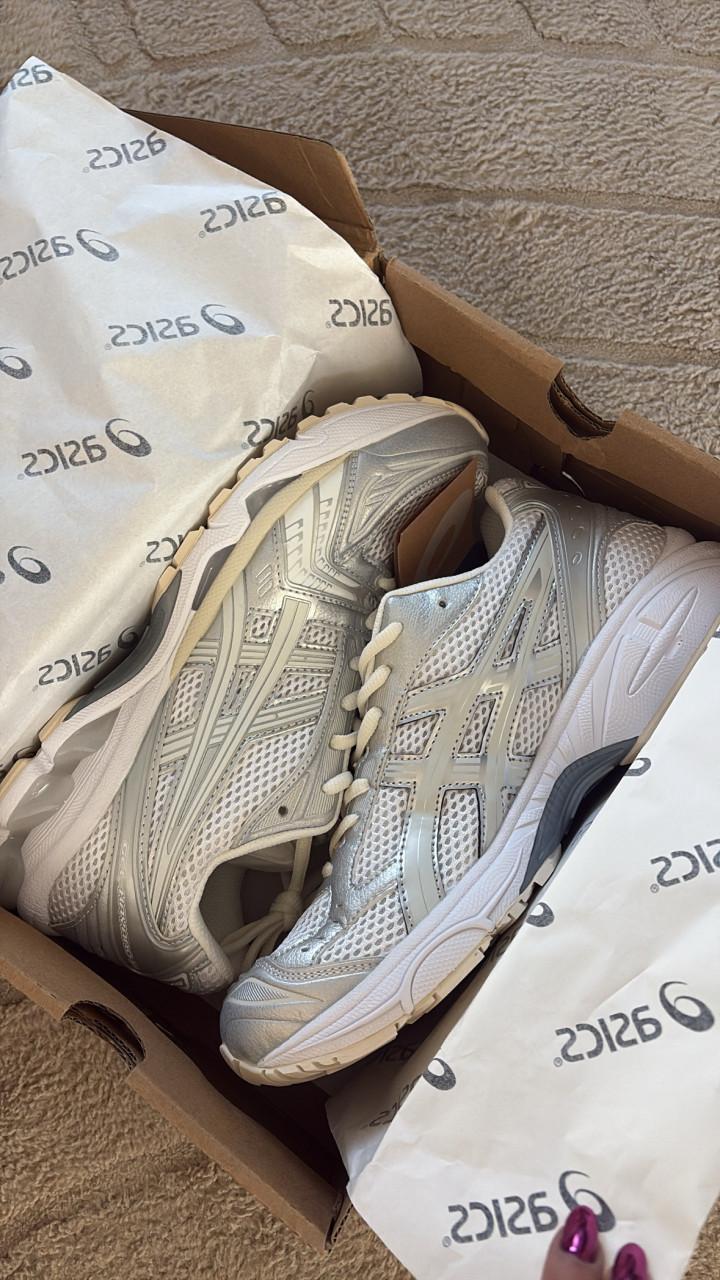 Asics nieuw in doos