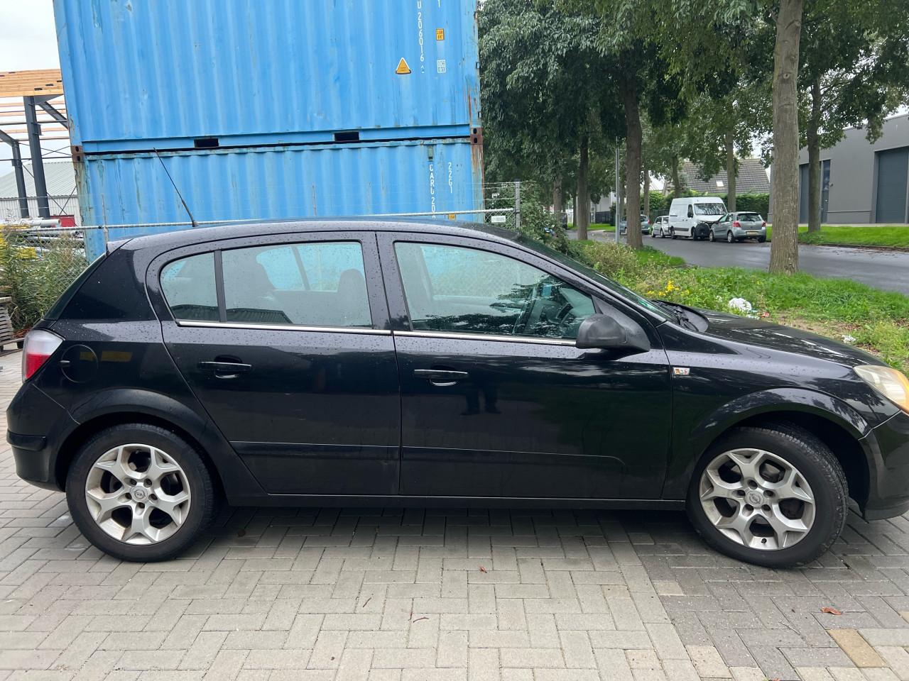 Opel Astra 1.6 Essentia Airco/Cruise/ Jaar Apk