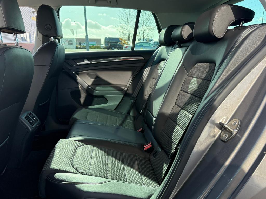 Volkswagen Golf 1.2 tsi business edition r connected dsg