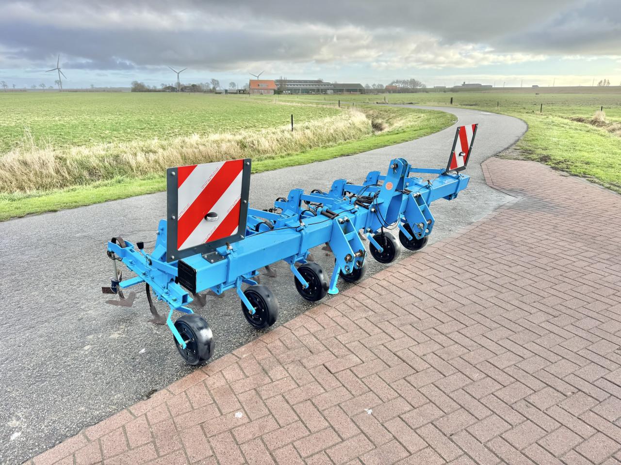 Monosem Schoffelmachine 5x50 verstelbaar