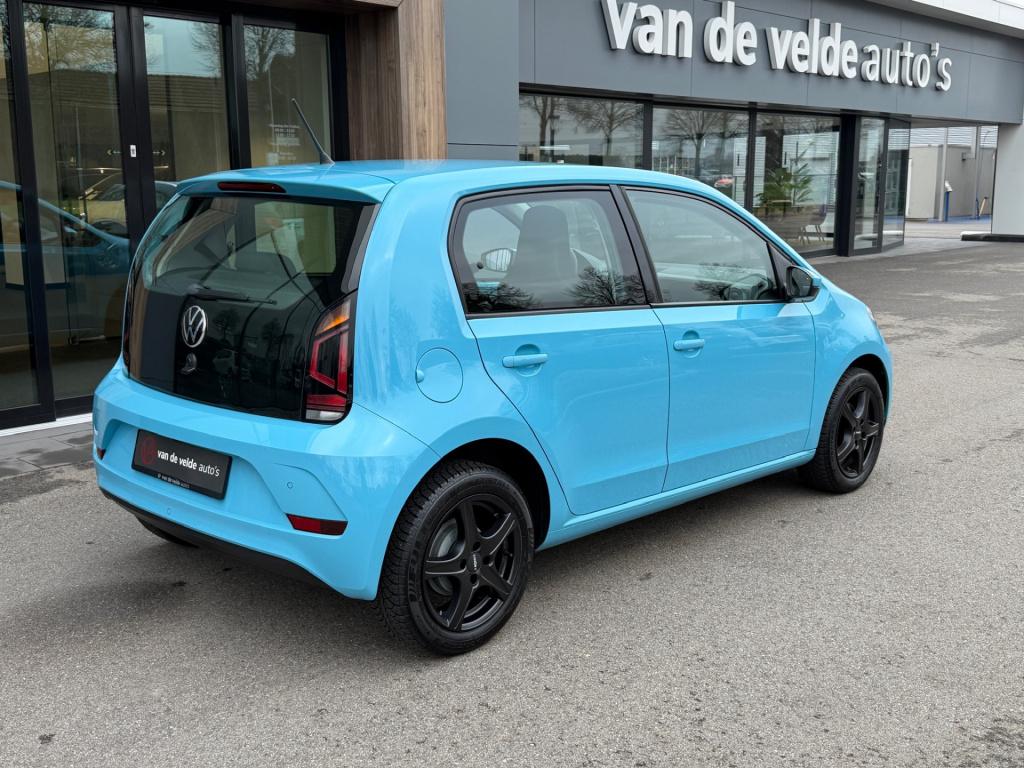 Volkswagen UP! 1.0 5-deurs | cruise | camera | stoelverwarming | lm velgen 