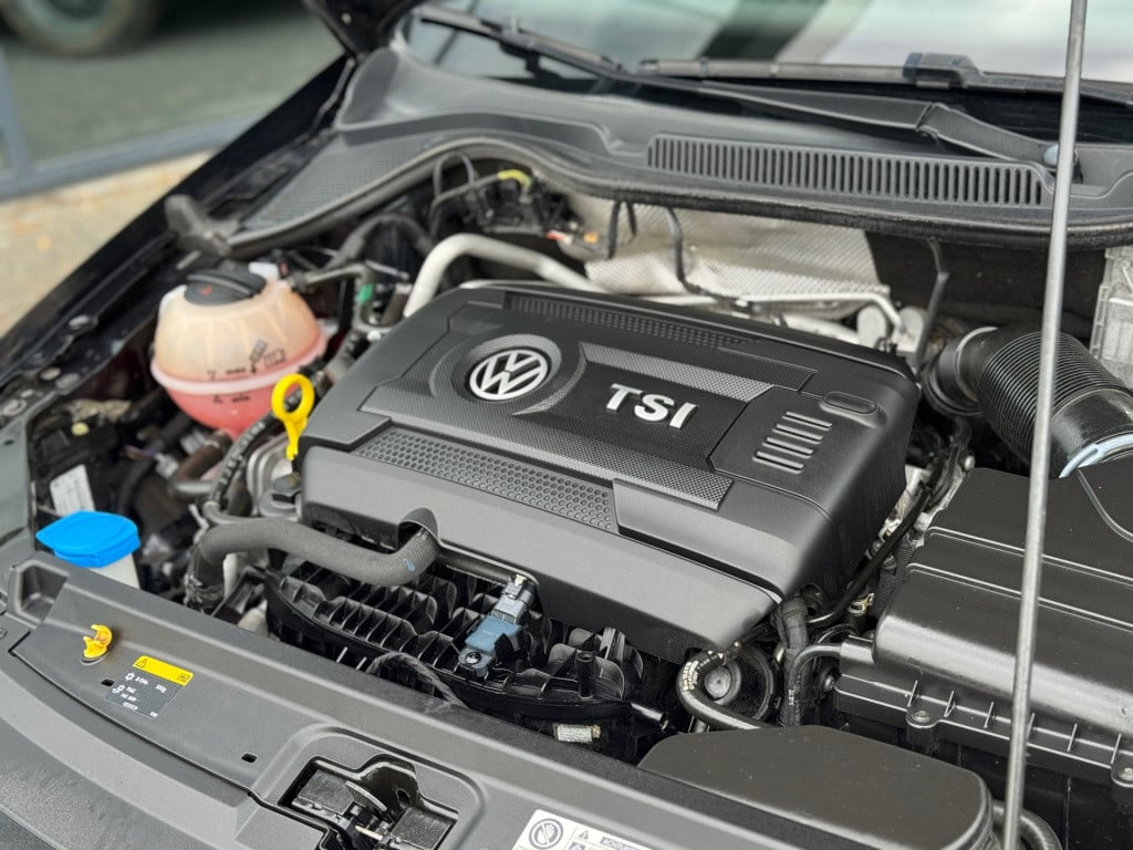 Volkswagen Polo 1.8 tsi gti * panoramadak * stoelverwarming * clima * pdc 2