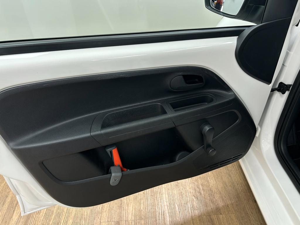 Volkswagen UP! occasion 1.0 take up! bluemotion | wit | tweedehands volkswa