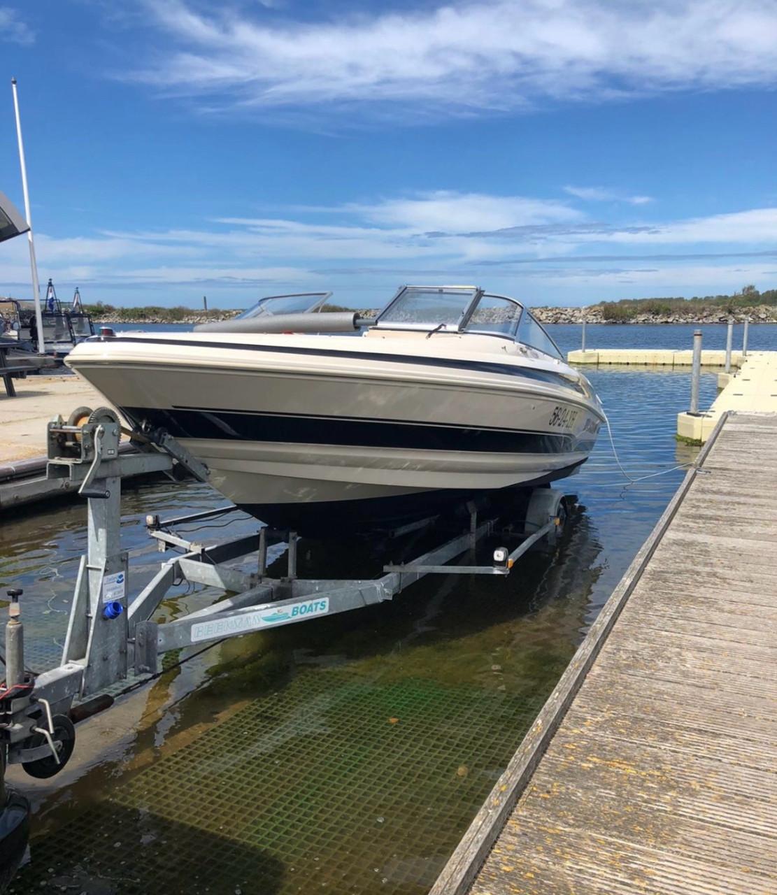 Larson lxi190 bowrider