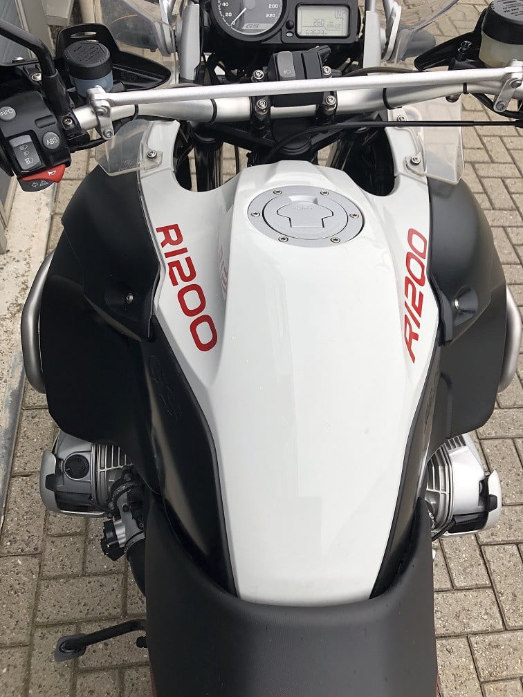 Puntgave BMW R1200GS Adventure uit 2007 met 63dkm, rijklaar €6950,-
