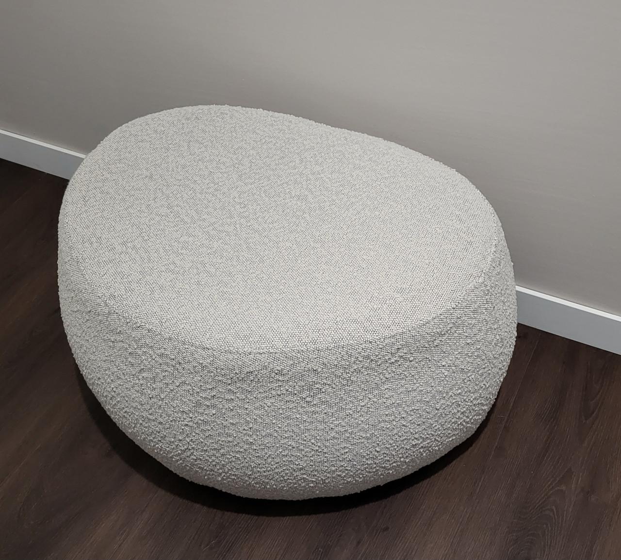 Mooie Poef Liby (bekend van TV wonen) - 70x48x35 cm