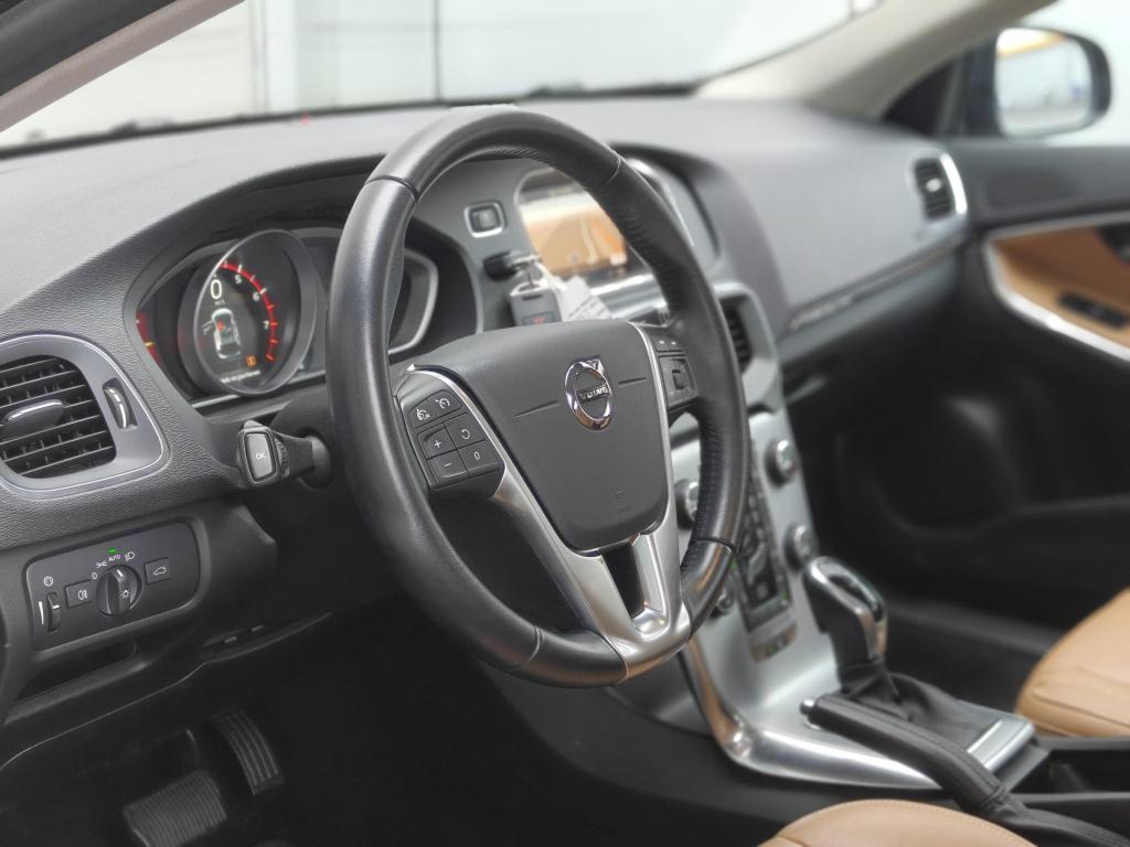 Volvo V40 cross country 1.5 t3 nordic+ luxury