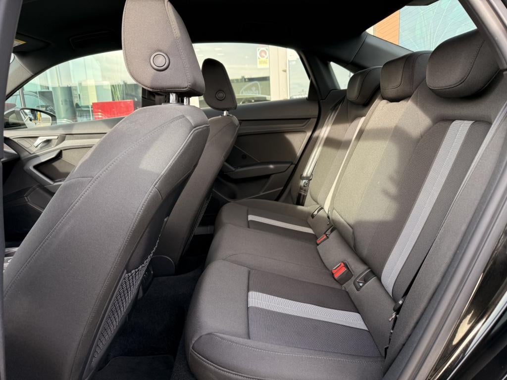 Audi A3 limousine 30 tfsi advanced edition | navi | acc | stoelverwarming |