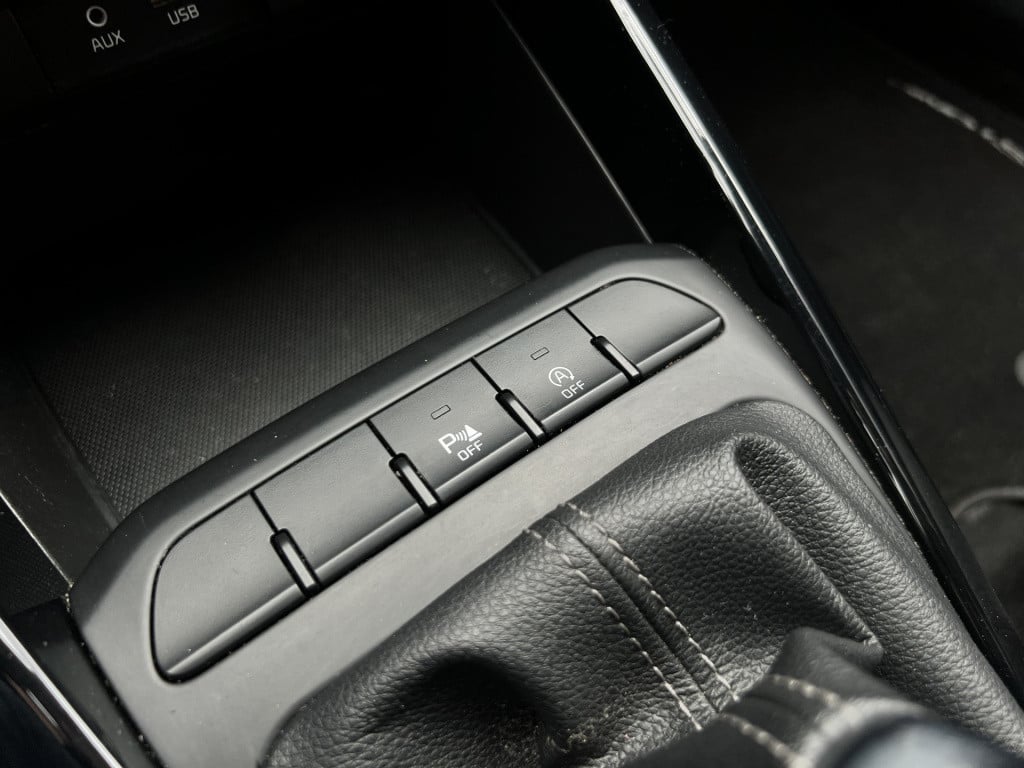 Kia Stonic 1.0 t-gdi dynamicplusline - camera | apple/ android carplay | da