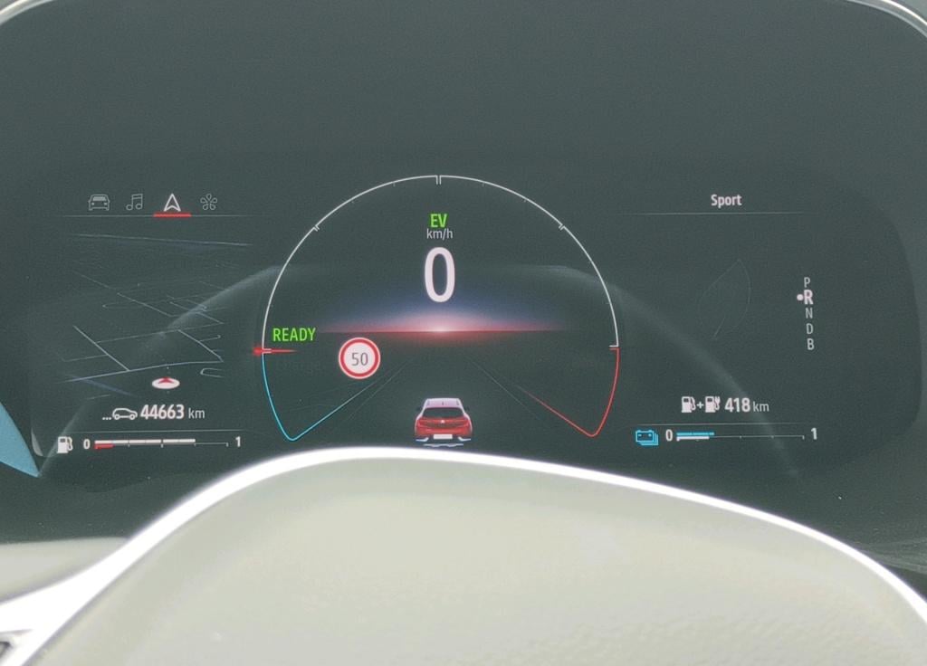 Renault Captur 1.6 e-tech plug-in hybrid 160 serie limitée e-tech - trekhaa