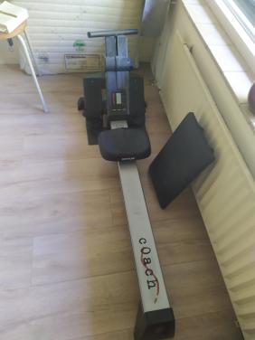 Roeimachine (fitness apparaat)