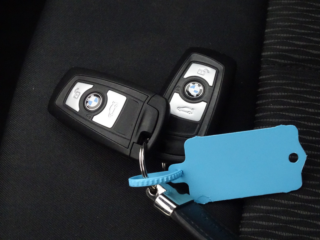 BMW 1 Serie 116i ede business | navi  bi-xenon | bluetooth