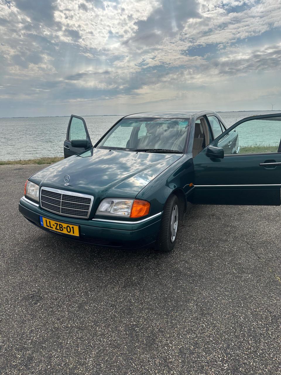 Mercedes Benz C-Klasse 2.0 C2000
