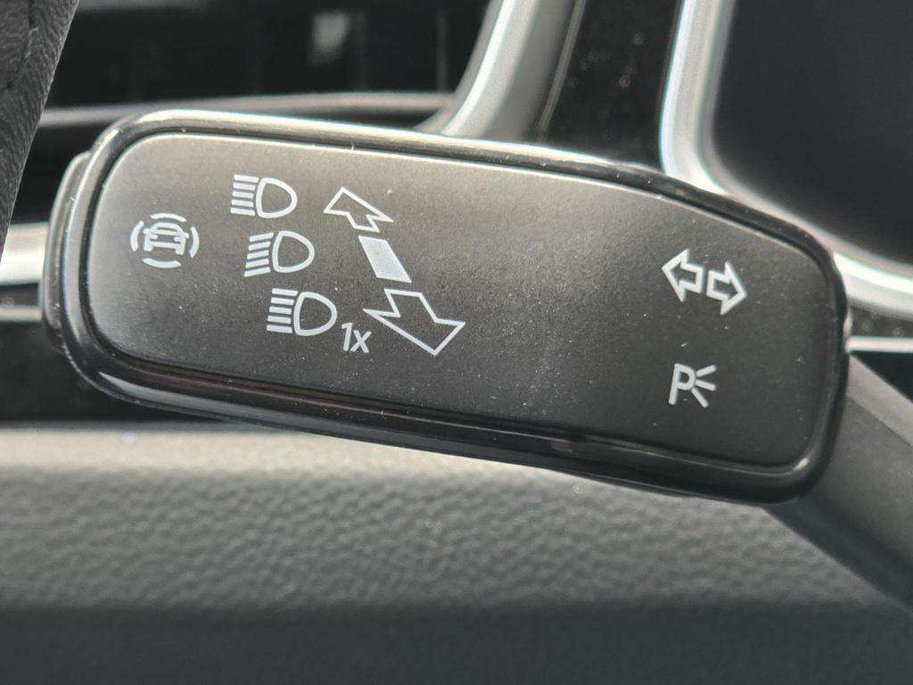 Volkswagen T-roc 1.5 tsi r-line edition virtual cockpit stuur/stoelverwarmi