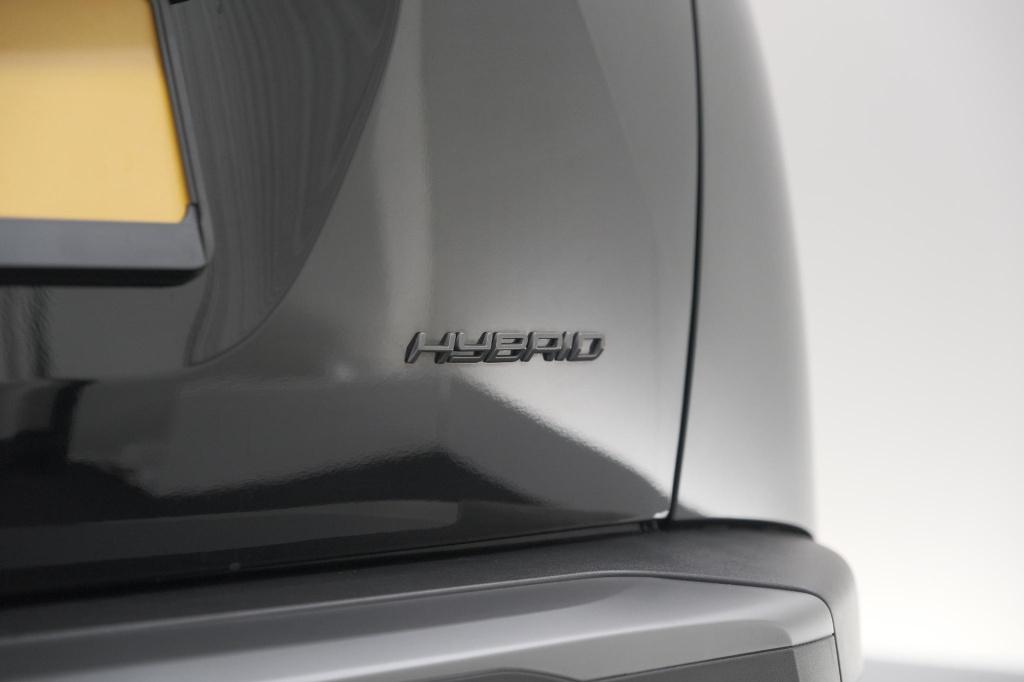 Peugeot 2008 1.2 hybrid 136 style | apple carplay | parkeersensoren | clima