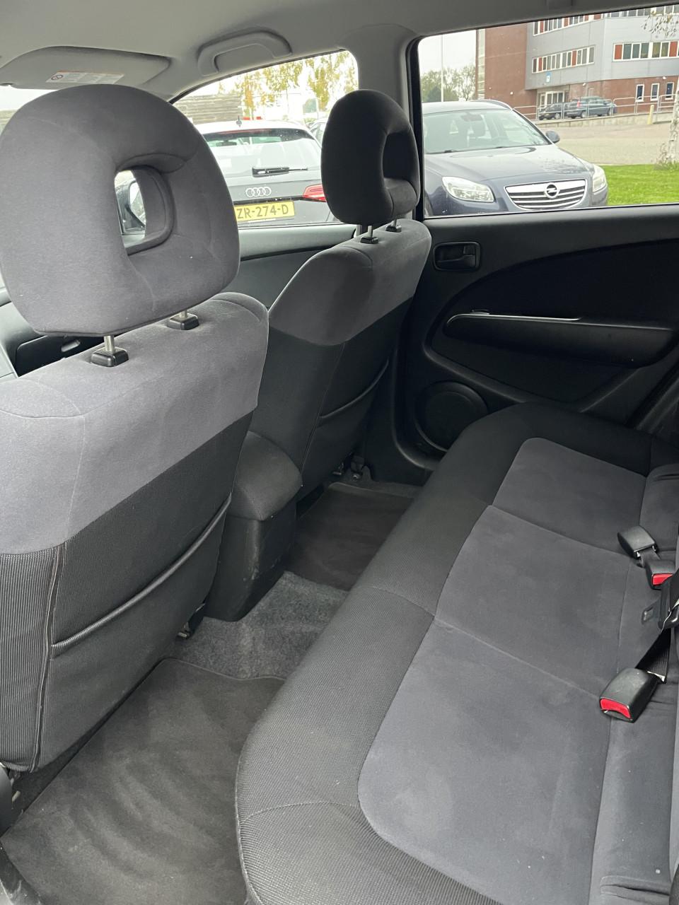 Mitsubishi Outlander 2.0 MPI 2WD 2007 Zwart | NAP | NIEUWE APK!