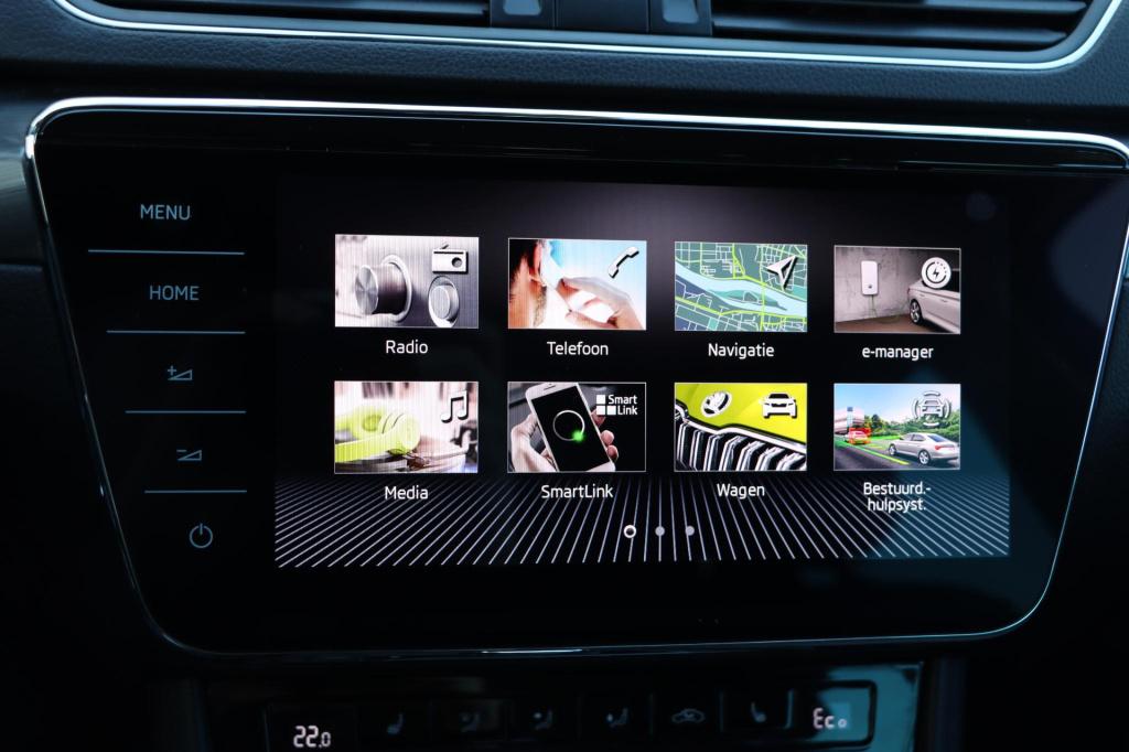 Skoda Superb combi 1.4 ehybrid style 218pk dsg6 | soh 93,1% | memory | stoe