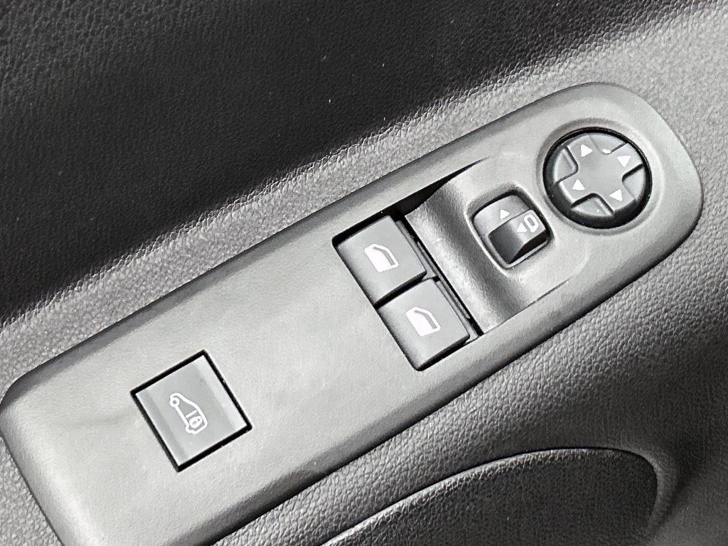 Citroen Berlingo bluehdi 100 pk l1 | rijklaar | camera | trekhaak | apple c