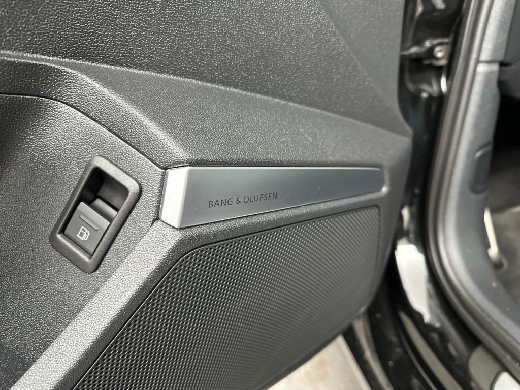 Audi A3 sportback 40 tfsi e advanced edition pano massage acc carplay s-lin