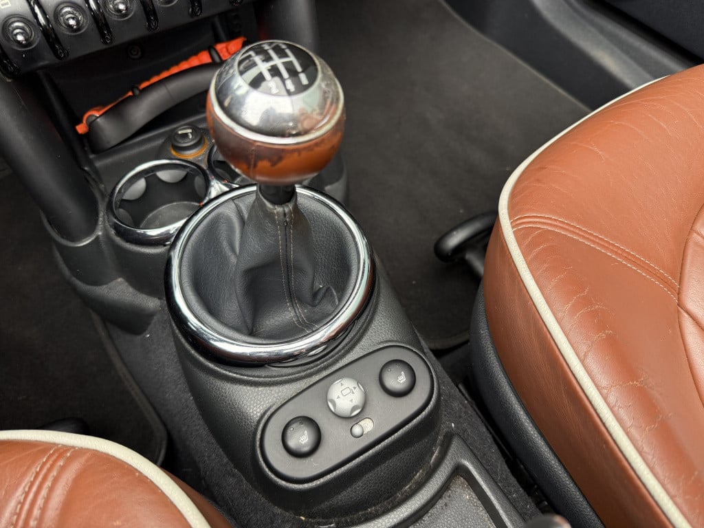 Mini Cooper Cabrio mini 1.6 115pk chili sidewalk