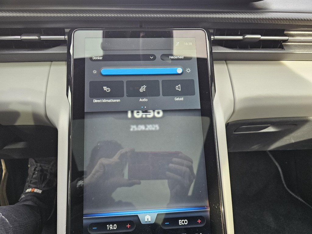 Ford Explorer extended range rwd 77 kwh