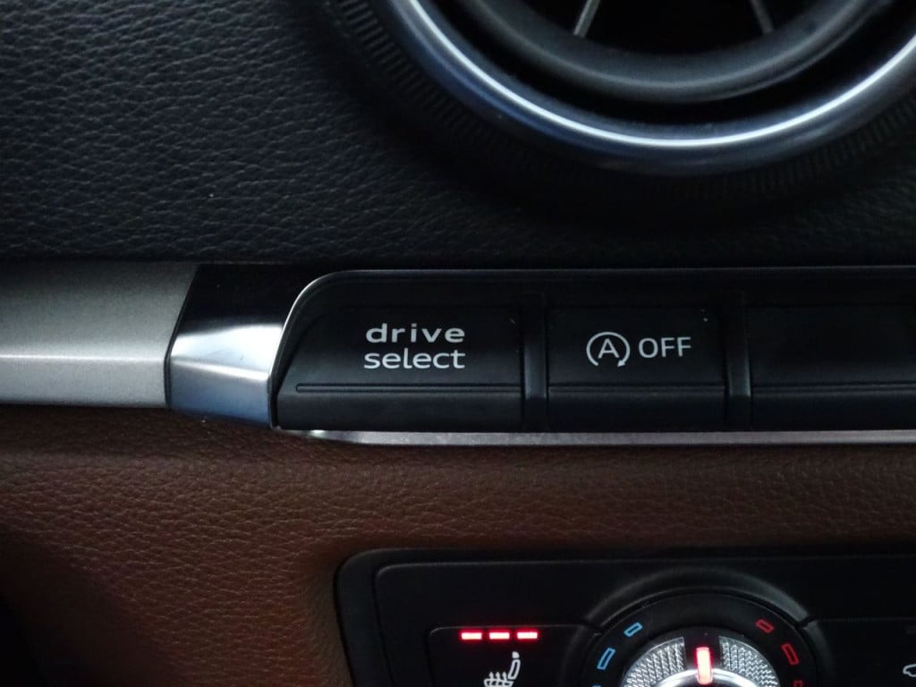 Audi A3 1.4 tfsi ambition pro line plus | pano | leder | stoelverwarming