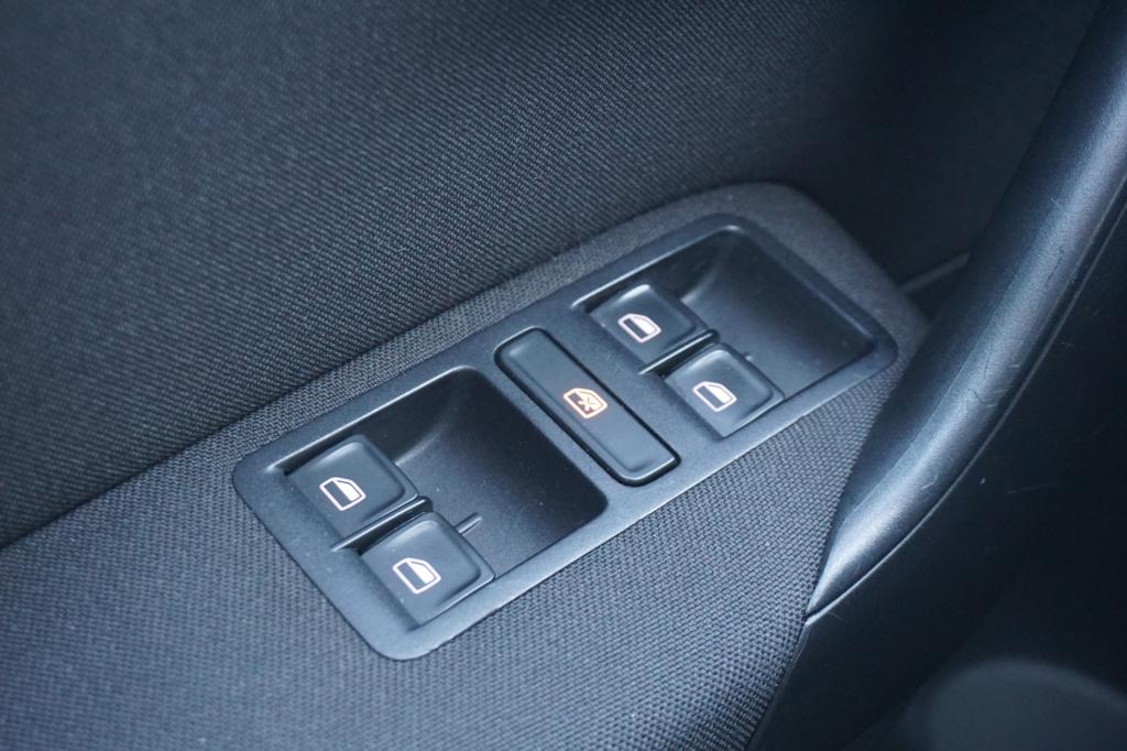 Volkswagen Polo 1.2 tsi comfortline - airco / elektr. ramen / lm velgen