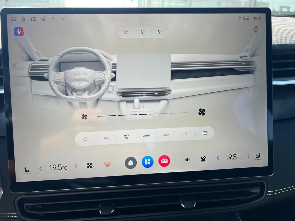 Lynk & Co 01 1.5 276pk phev 3dth core , trekhaak , carplay , adaptive cc ,