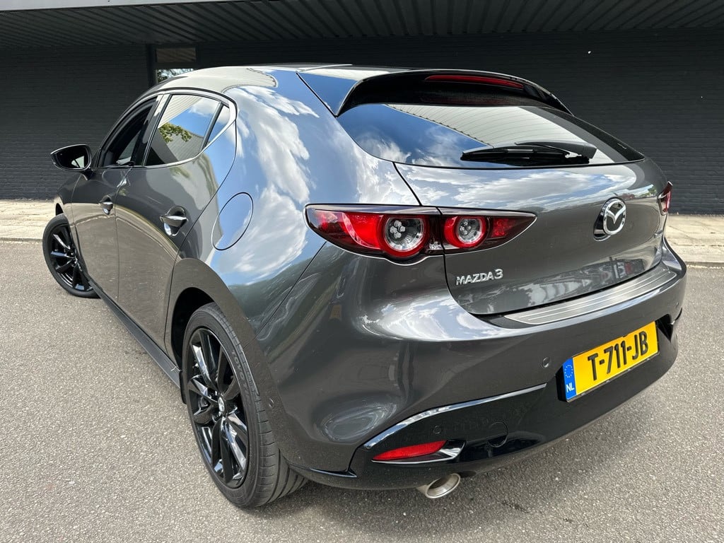 Mazda 3 2.0 sa-x luxury // homura uitvoering // 180pk versie //