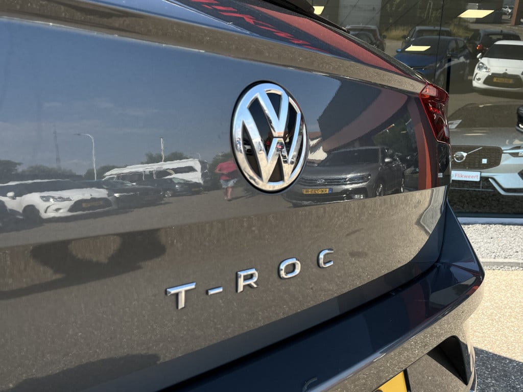 Volkswagen T-roc 1.5 tsi r-line dsg aut | pano | 19'' lmv