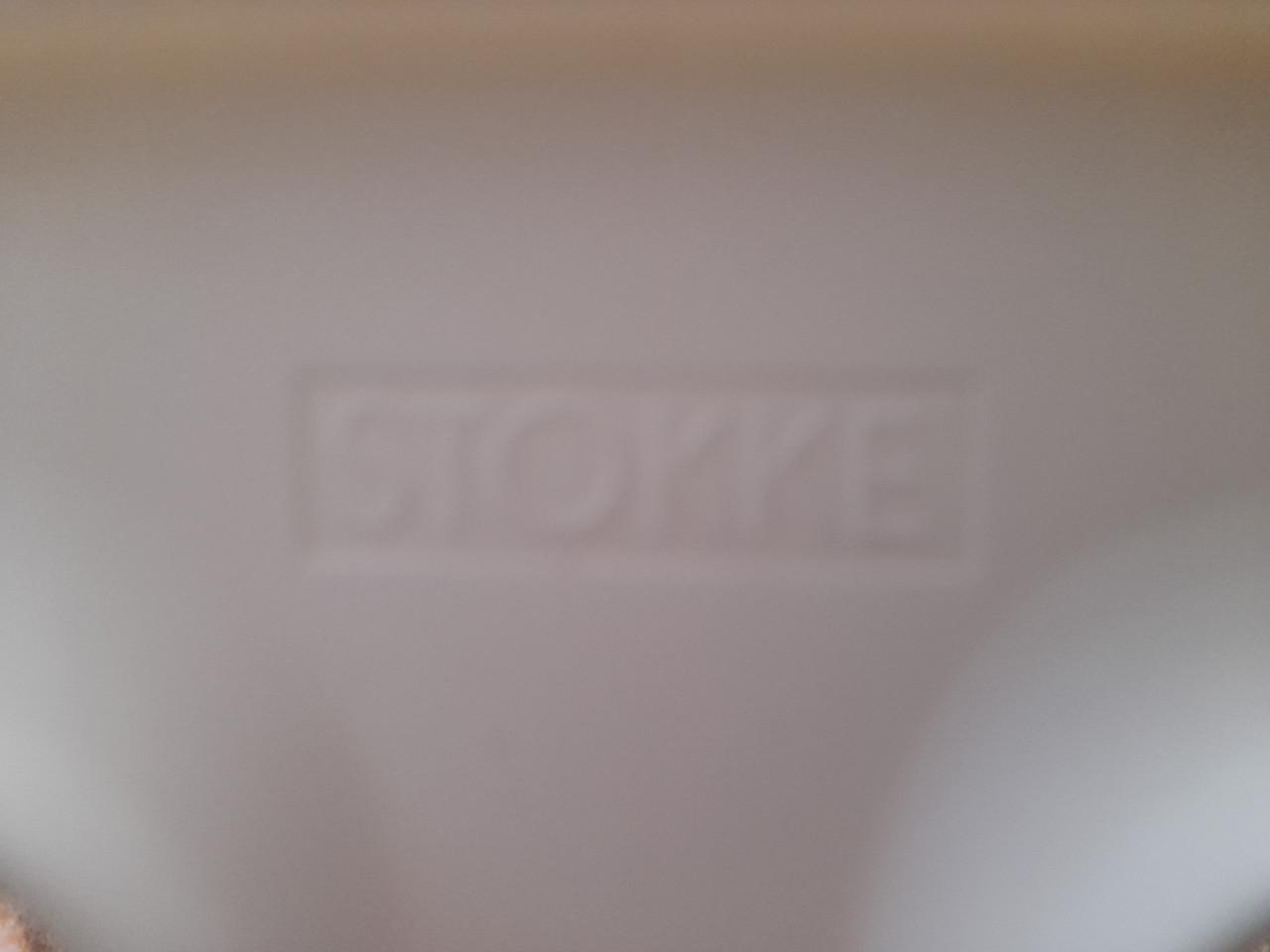 Onderdelen STOKKE  (Tray en zittingrail )  (in goede nette staat )