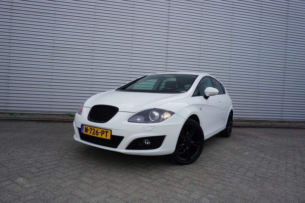 Seat Leon 1.4 tsi reference airco / navi / cruise / camera / stoelverw. / c