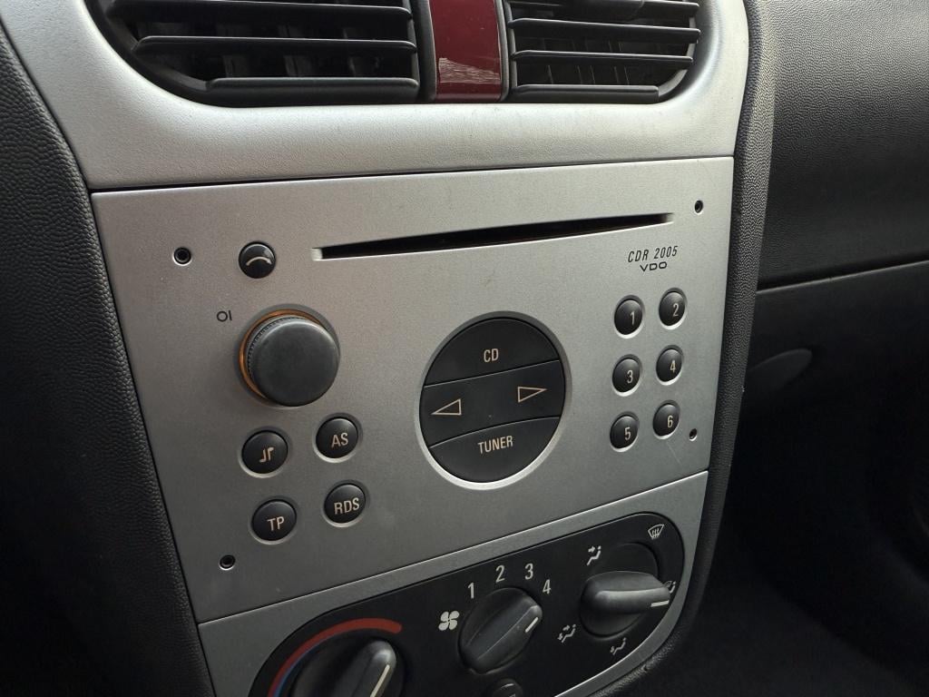 Opel Corsa 1.4-16v njoy automaat!