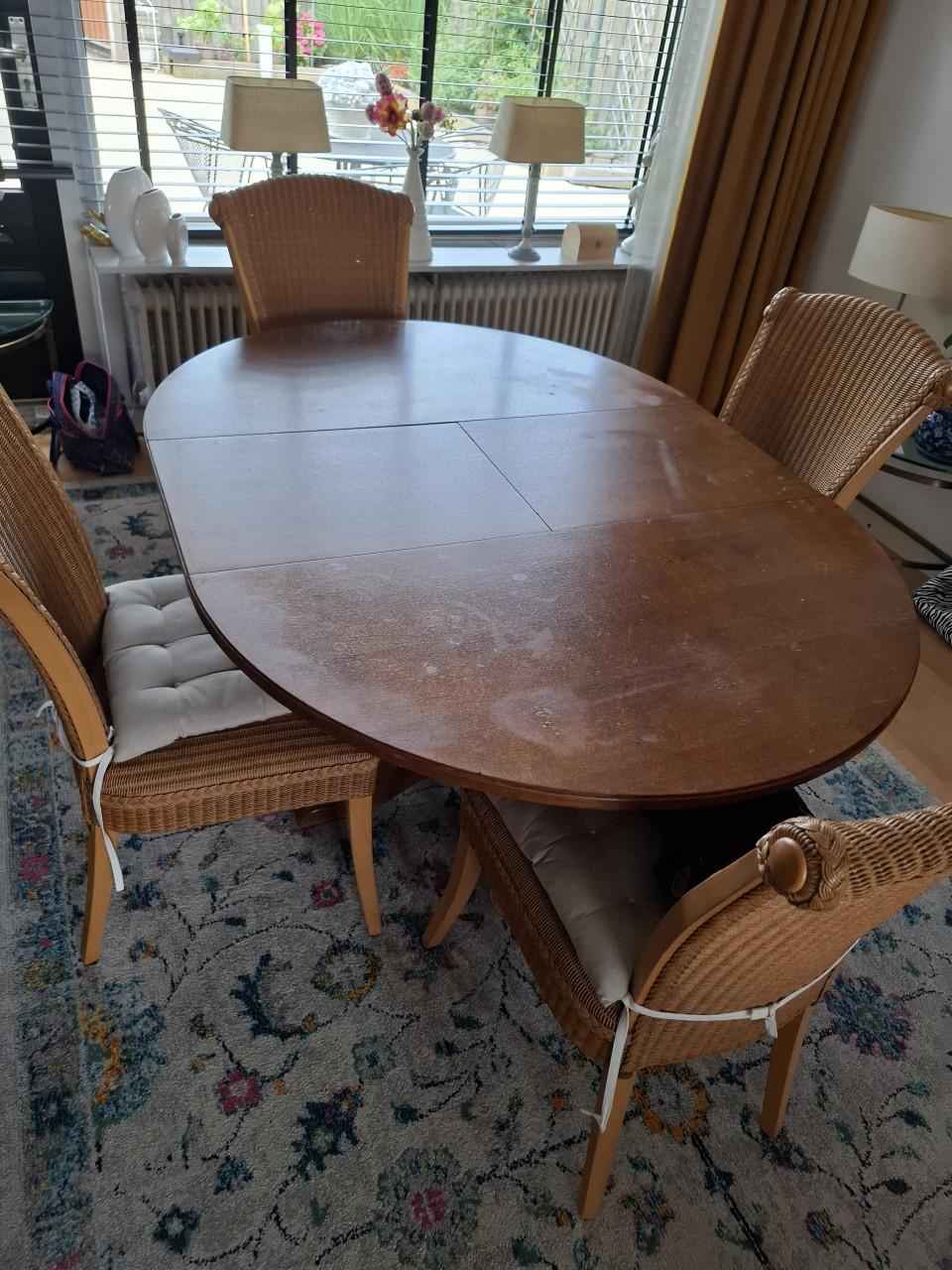 Eet kamerstoelen